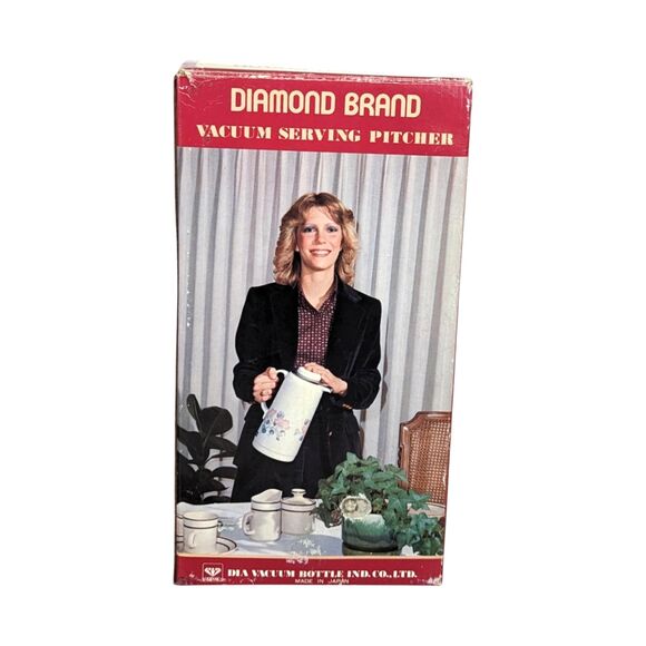 Vintage Diamond Misa Fruit Pitcher: Mid-Century Modern Insulated Carafe - Picture 3 of 9